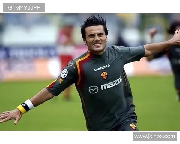 1990年足球界明星球员回顾与影响力分析