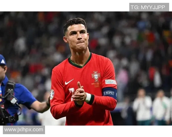 2025年足球世界排名前十球星大盘点 谁将称霸绿茵场