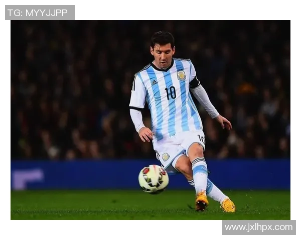 世界足坛5号位球星大揭秘：从历史巨星到当代先锋的辉煌之路