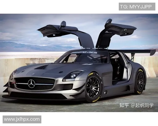 世界杯球星豪华座驾大揭秘:解析各大球员私人座驾背后的奢华与个性 世界杯球星豪华座驾大揭秘:解析各大球员私人座驾背后的奢华与个性