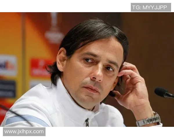 世界足球前卫球星排名与分析：现代足坛顶尖中场的崛起与竞争