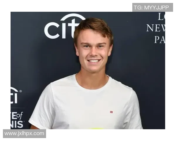 丹麦足球天才展现球场魅力 最帅球星风采尽显 丹麦足球天才展现球场魅力 最帅球星风采尽显