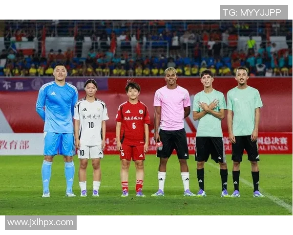 当球星亲临赛场，足球比赛的精彩与变化有了怎样的新面貌