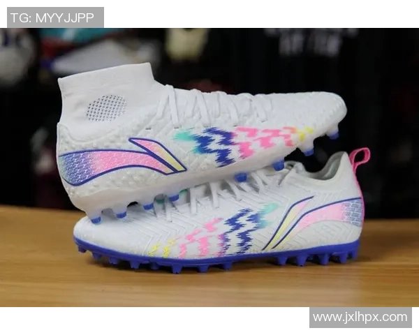 李宁足球鞋能否跻身世界顶级舞台球星的脚下解析