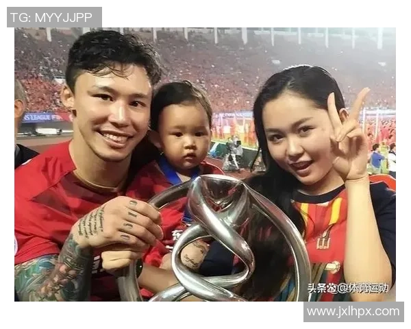 足球与娱乐圈的完美结合盘点那些既是球星又是女明星的女性人物